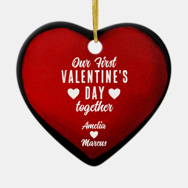 Vår första Alla hjärtans dag tillsammans hjärtpar Julgransprydnad Keramik (Framsidan)