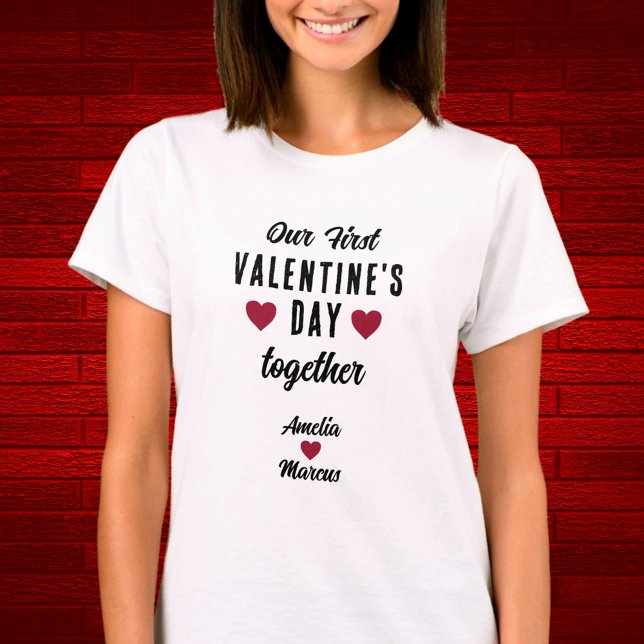 Vår första Alla hjärtans dag tillsammans T Shirt (Skapare uppladdad)