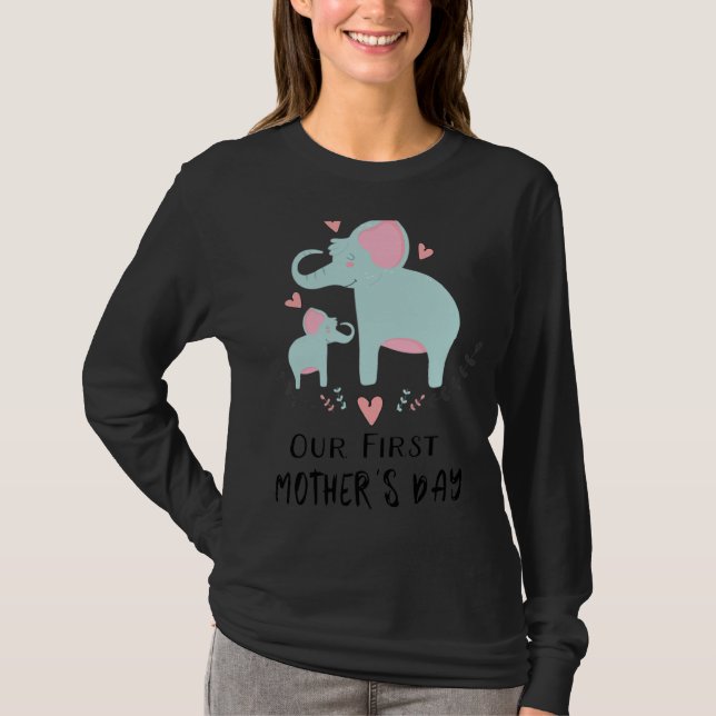 Vår första elefantslugn Mors dag T Shirt (Framsida)