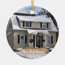 Vår första hem- julprydnad