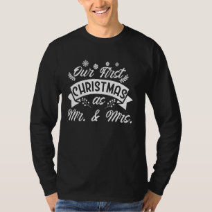 Vår första jul, mrs Julafton Santa Couple T Shirt