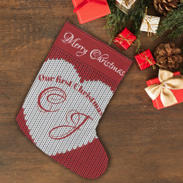 Vår första jul Red Woolen Sticka Heart Monogram Stor Julstrumpa