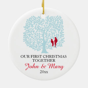 Vår första jul smyckar tillsammans, love birds julgransprydnad keramik