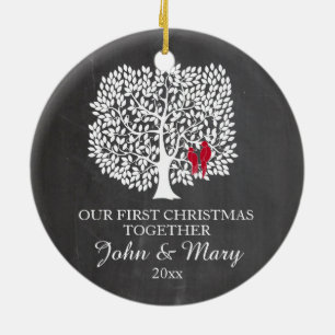 Vår första jul smyckar tillsammans, love birds julgransprydnad keramik