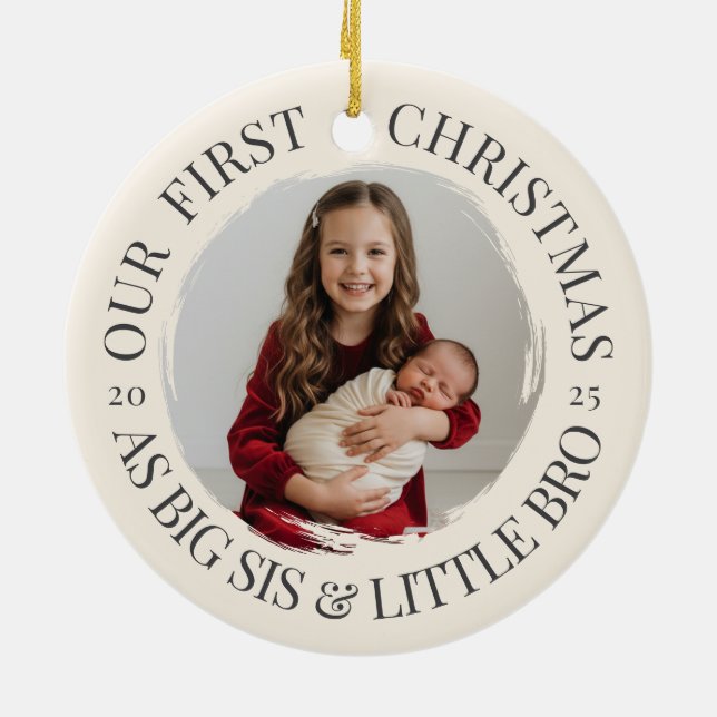 Vår första jul som Big Syrran och Little Bro Photo Julgransprydnad Keramik (Baksidan)