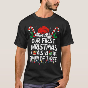 Vår första jul som en familj med tre 2024 nya t shirt