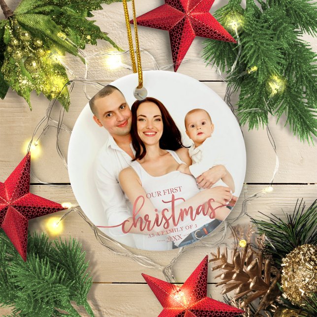 Vår första jul som en familj på 3 Ro Guld Julgransprydnad Keramik (Skapare uppladdad)