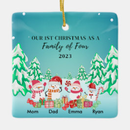 Vår första jul som en familj på fyra Snögubbar Julgransprydnad Keramik