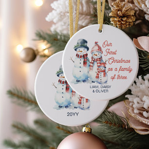 Vår första jul som familj tre Snögubbe Julgransprydnad Keramik