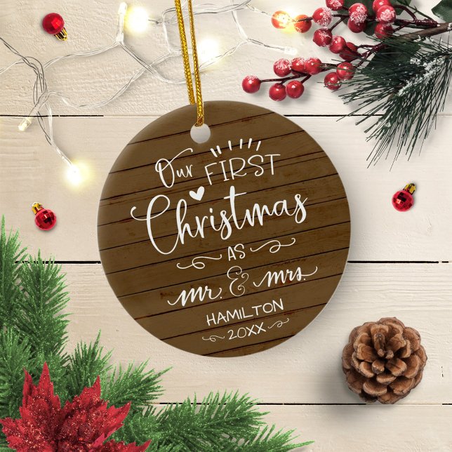 Vår första jul som herr och fru Rustic Farmhouse Julgransprydnad Keramik (Skapare uppladdad)