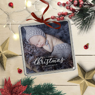 Vår första jul som mor- och farföräldrar Vit text Julgransprydnad Metall
