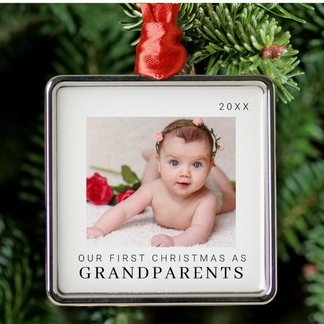 Vår första jul som morföräldrar Modern Julgransprydnad Metall (Skapare uppladdad)