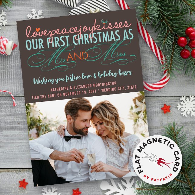 Vår första jul som Mr & Mrs Photo Magnetic Card (Love Peace Joy Kisses Our First Christmas As Mr And Mrs First Photo Magnetic Holiday Card)