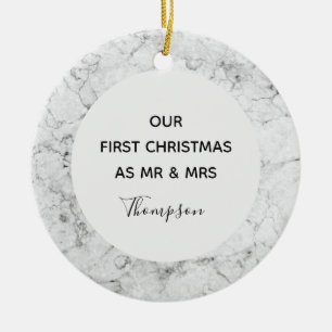Vår första jul som Mr och Mrs Marble Personal Julgransprydnad Keramik