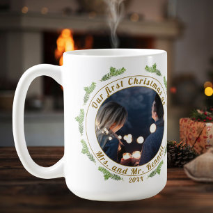 Vår första jul som Mrs. & Mrs Script Photo Kaffemugg