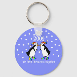 Vår första jul tillsammans 2009 (GLBT-pingvin) Nyckelring