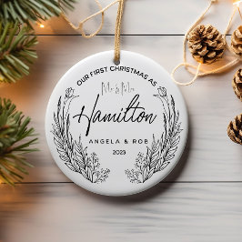 Vår första julkeramiska prydnadsföremål, svart lin julgransprydnad keramik