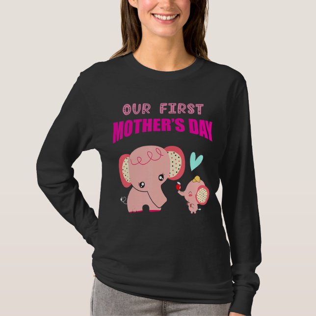 Vår första Mors dag Elephant T Shirt (Framsida)