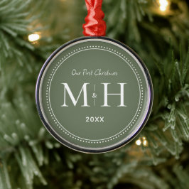 Vår första Newlyweds Monogram Sage-Grönt Julgransprydnad Metall