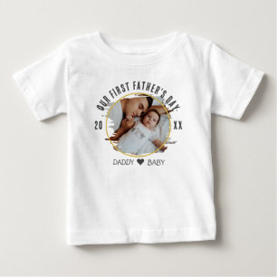 Vår första nya Fars dag-pappa och Baby-foto T Shirt