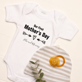 Vår första Personlig i Mors dag T Shirt
