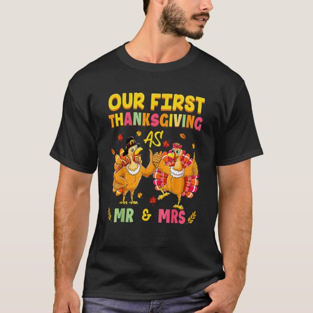 Vår första Thanksgiving Mr. och Mrs. Couple gifte  T Shirt (Framsida)