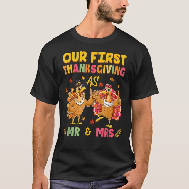 Vår första Thanksgiving Mr. och Mrs. Couple gifte  T Shirt (Framsida)