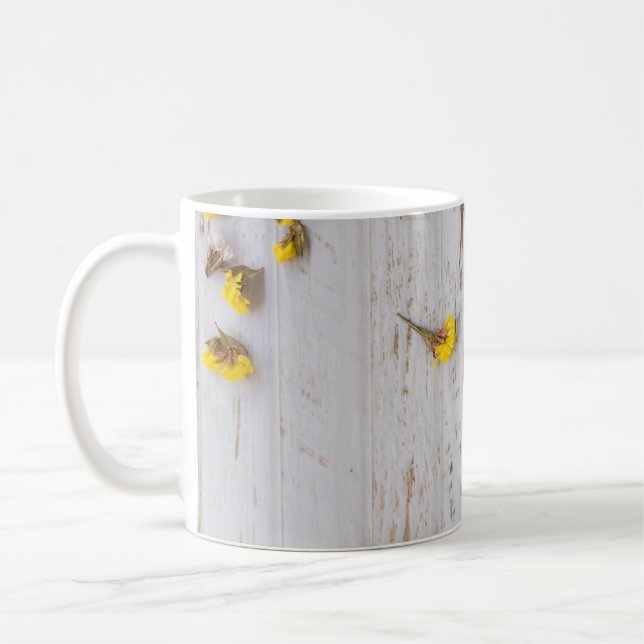 Vår gula blommor, vitlöksdeka. kaffemugg (Vänster)