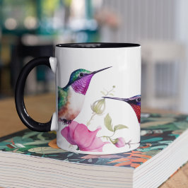 Vår Hummingbird och Brighly Färgad Flowers Mugg