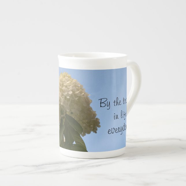 Var Inspirerad Lime Hydrangea Mugg Benporslin Mugg (Framsida höger)