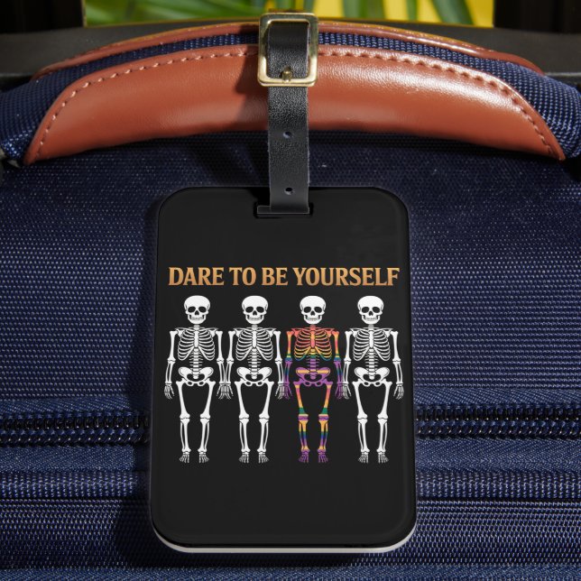 Var inte din egen Skeleton Cute LGBT-Pride Bagagebricka (Framsida Insitu 2)