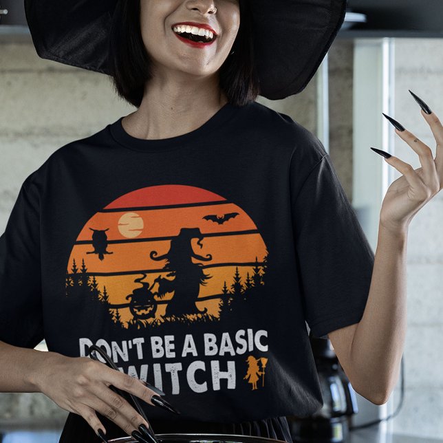 Var inte en vanlig Witch Halloween T Shirt (Skapare uppladdad)