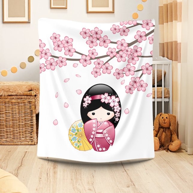 Vår Kokeshi-docka - Söt japansk geishaflicka Fleecefilt (Skapare uppladdad)