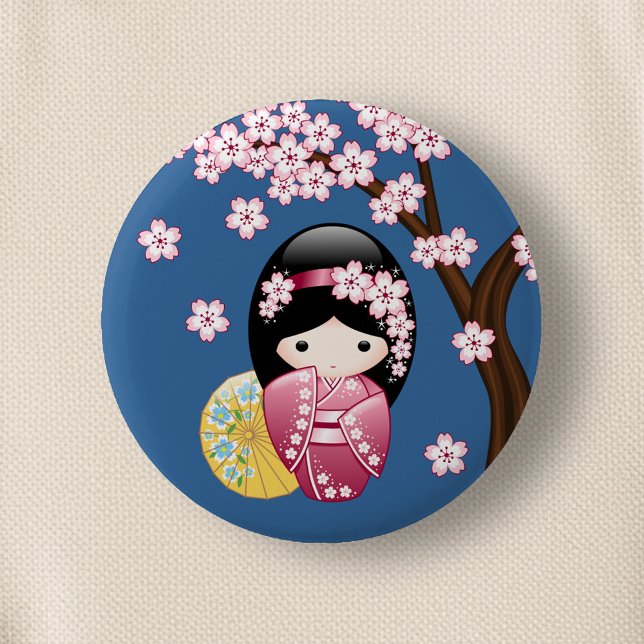 Vår Kokeshi Doll - Cute Japansk Geisha på Blue Knapp (Skapare uppladdad)