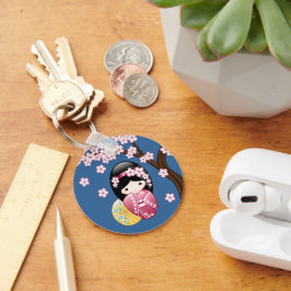 Vår Kokeshi Doll - Cute Japansk Geisha på Blue Nyckelring