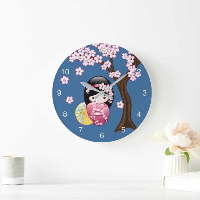 Vår Kokeshi Doll - Cute Japansk Geisha på Blue Stor Klocka (Hem)