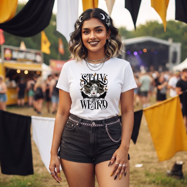 Var Konstig T Shirt (Skapare uppladdad)