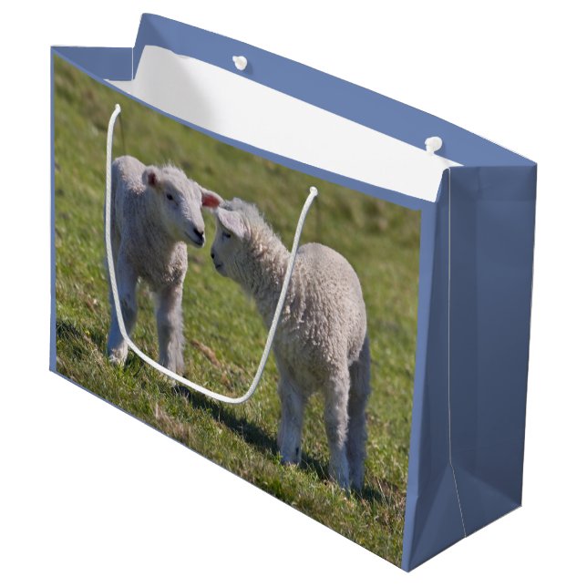 Vår Lammens Presentpåse (Framsidan Vinklad)