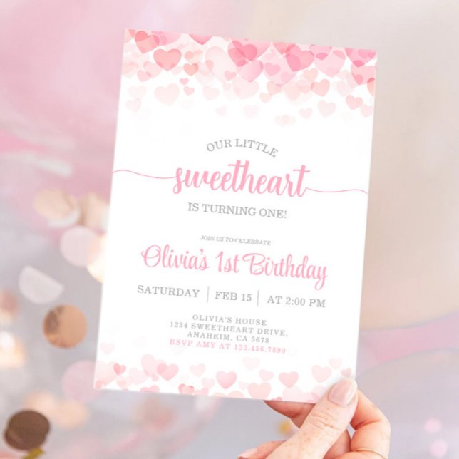 Vår lilla älskling Valentines första födelsedag Inbjudningar (Skapare uppladdad)