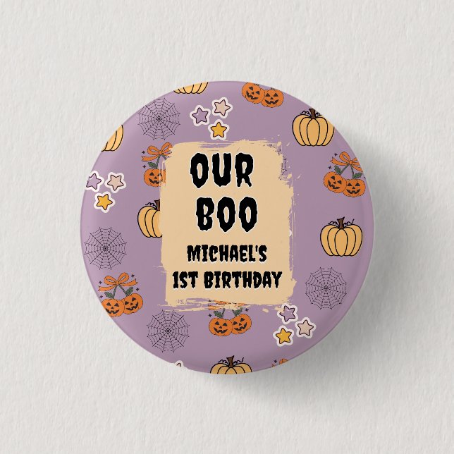 Vår lilla boo 1:a födelsedag Halloween Tack Knapp (Framsida)