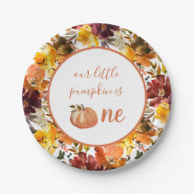 Vår lilla docka är en Tallrikar i första födelseda