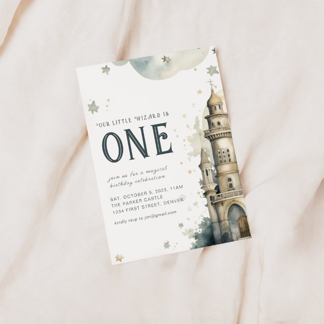 Vår lilla guide Witch är ett Inbjudningar (Skapare uppladdad)