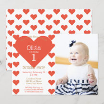 Vår lilla hjärtas söta födelsedagsfest Röda Hjärta