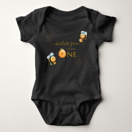 Vår lilla Honey fyller ett Bibi födelsedag T Shirt