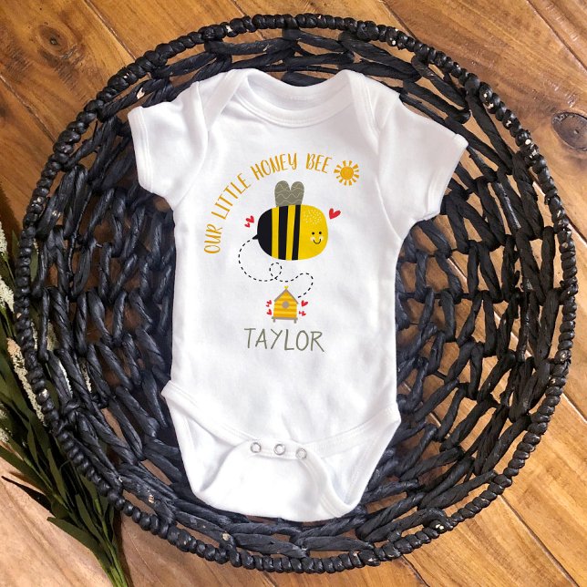 Vår lilla honungsbi Cute Kawaii Pojke eller Girl T Shirt (Skapare uppladdad)