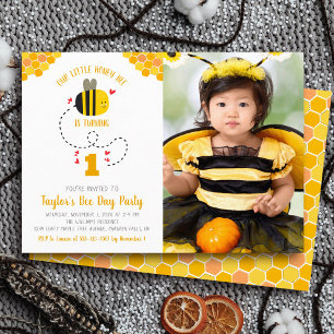 Vår lilla honungsbi Cute Sweet Photo Birthday Inbjudningar
