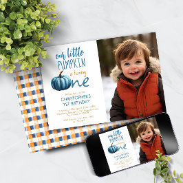 Vår lilla knumpkin Blue Play 1st Birthday Inbjudningar