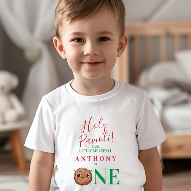 Vår lilla köttbulle är ett första födelsedagsfiran t shirt (Our Little Meatball is One First Birthday Party Toddler T-shirt)