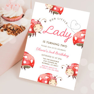 Vår lilla Ladybug Girl-Födelsedagsfest Inbjudningar