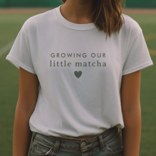 Vår lilla matcha-mamma att bli t shirt